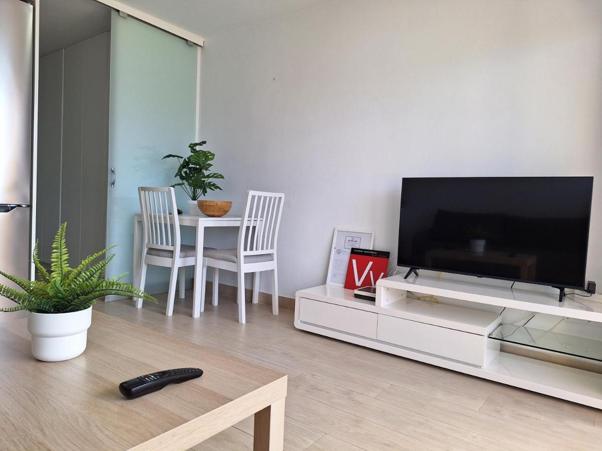 White And Quiet! Modern Apartment In San Agustin San Bartolomé Buitenkant foto