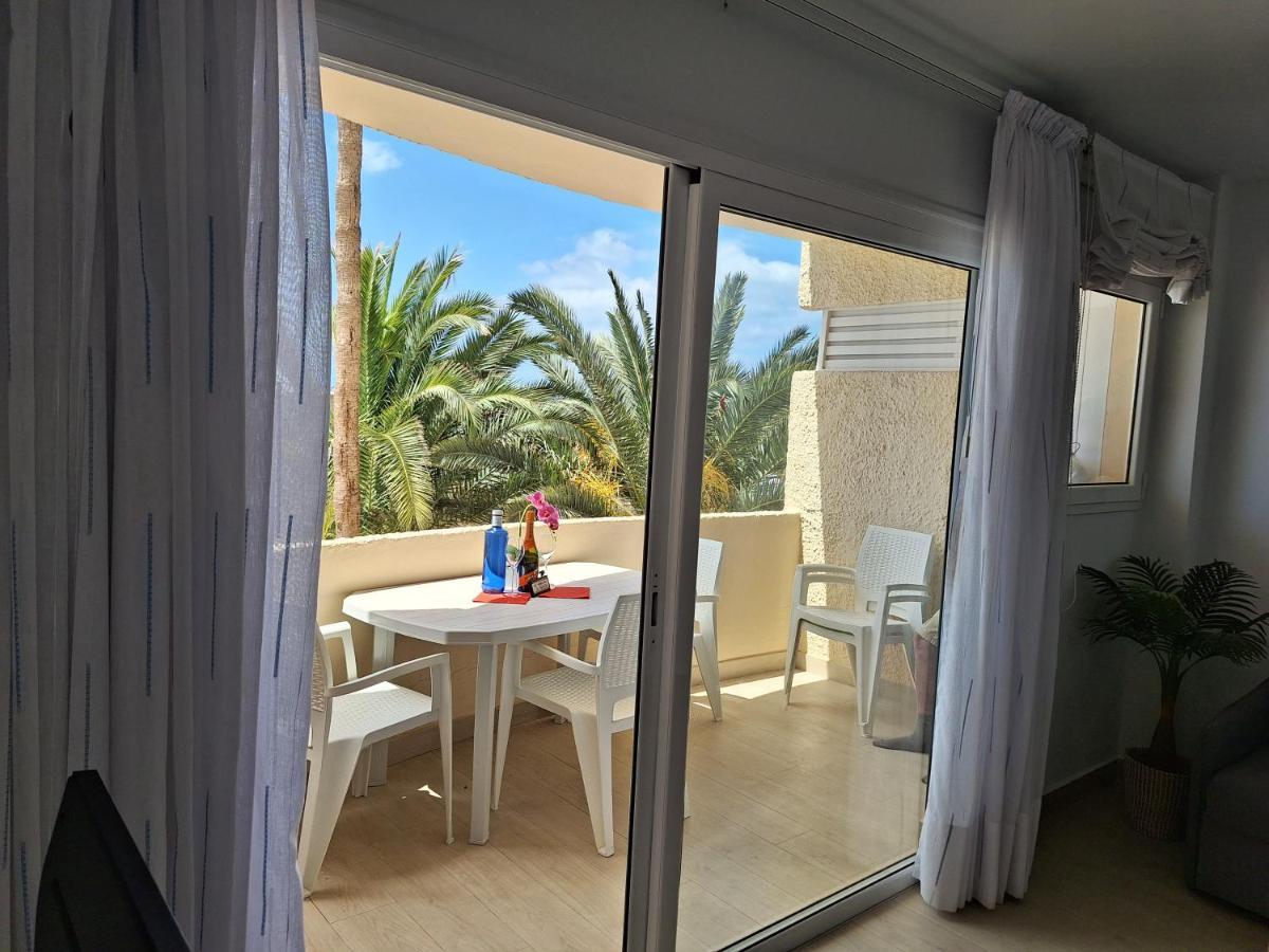 White And Quiet! Modern Apartment In San Agustin San Bartolomé Buitenkant foto