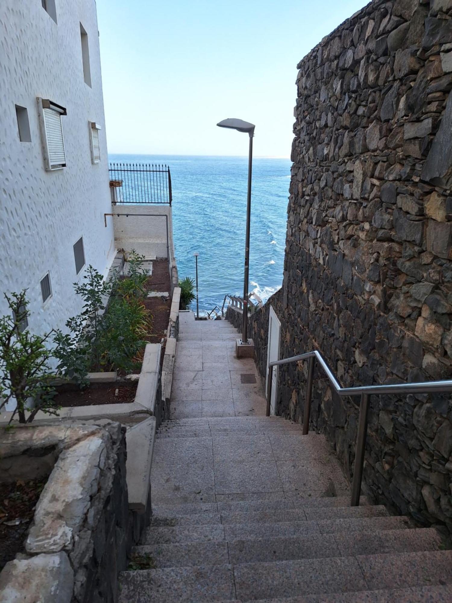 White And Quiet! Modern Apartment In San Agustin San Bartolomé Buitenkant foto